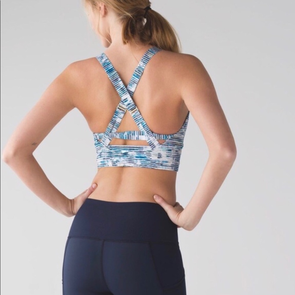 EUC Size 4 Lululemon Pure Practice bra